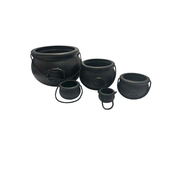 GloCamping 5ct Halloween Plastic Black Cauldrons With Rope Handles Large-Small - Picture 2 of 9